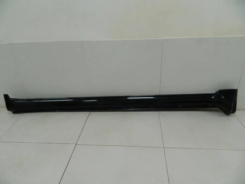 Накладка на порог (наружная) Toyota Land Cruiser (J200) 2007-2015