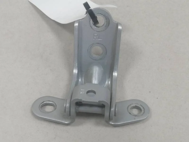 Петля двери задней правой нижняя Hyundai Solaris 2010-2017