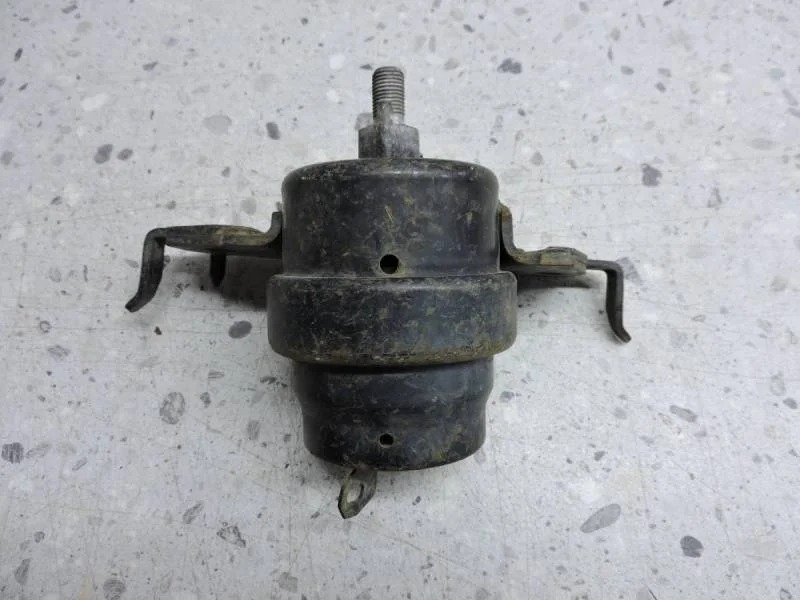 Опора двигателя левая Toyota Land Cruiser (J200) 2007-2015