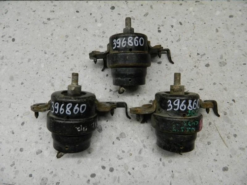 Опора двигателя левая Lexus LX450D/570 2015>