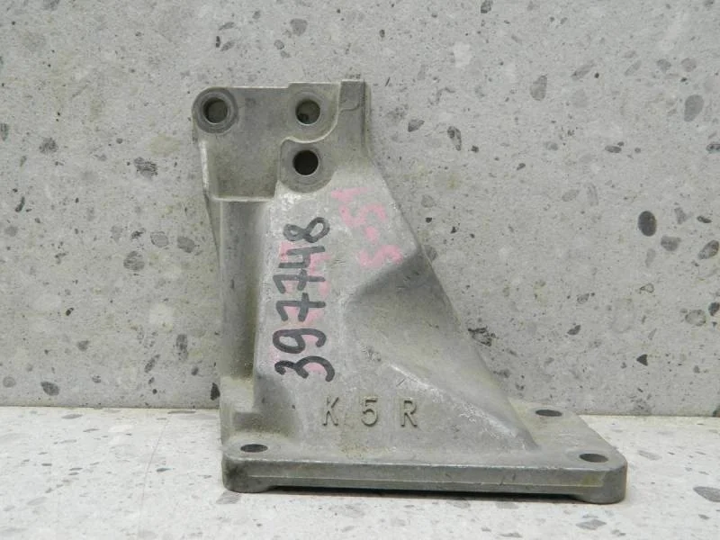 Кронштейн двигателя правый Infiniti EX/QX50 (J50) 2008-2017