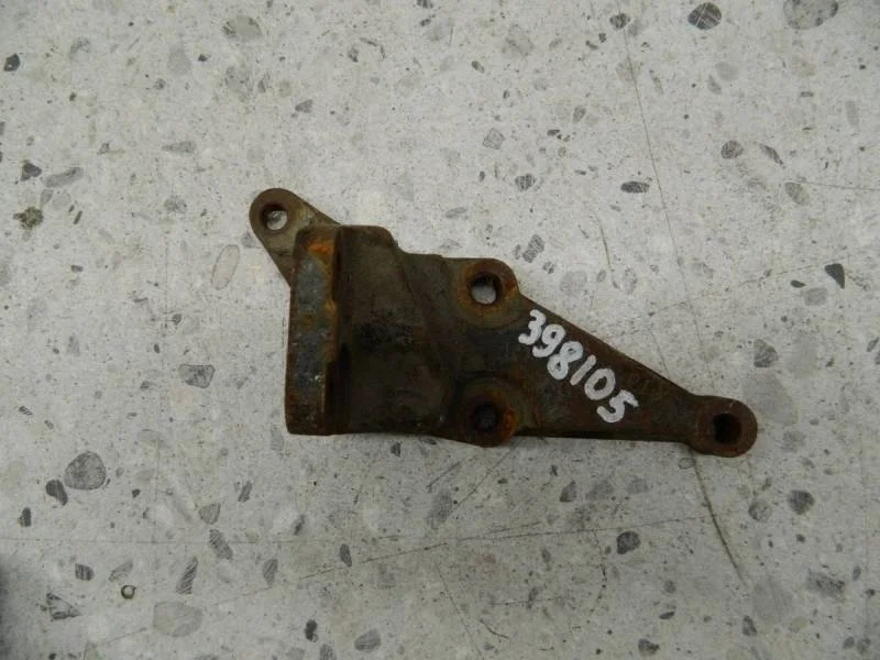 Кронштейн двигателя правый Toyota Avensis (T250) 2003-2009