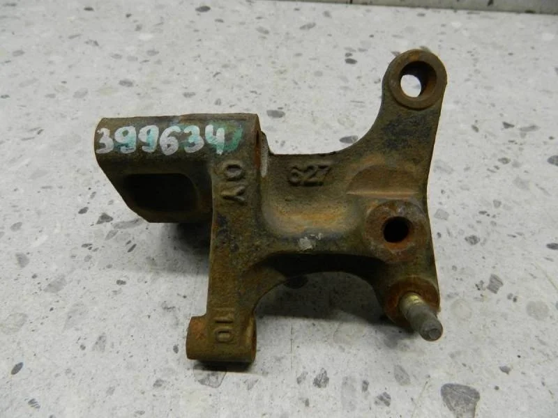 Кронштейн опоры КПП Nissan Almera (N16) 2000-2006