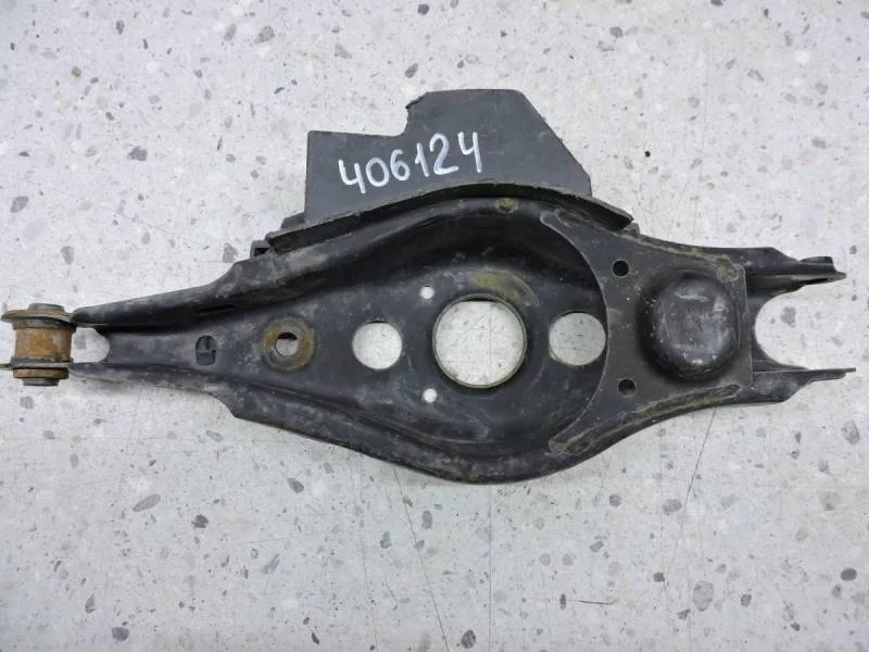 Рычаг задний поперечный Toyota Rav 4 (A30) 2006-2013