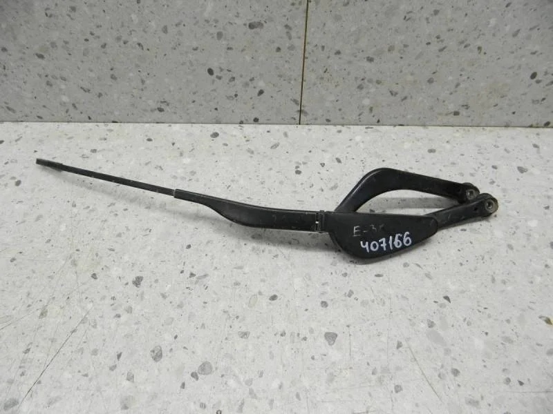 Поводок стеклоочистителя передний правый BMW 7-Series E38 1994-2001