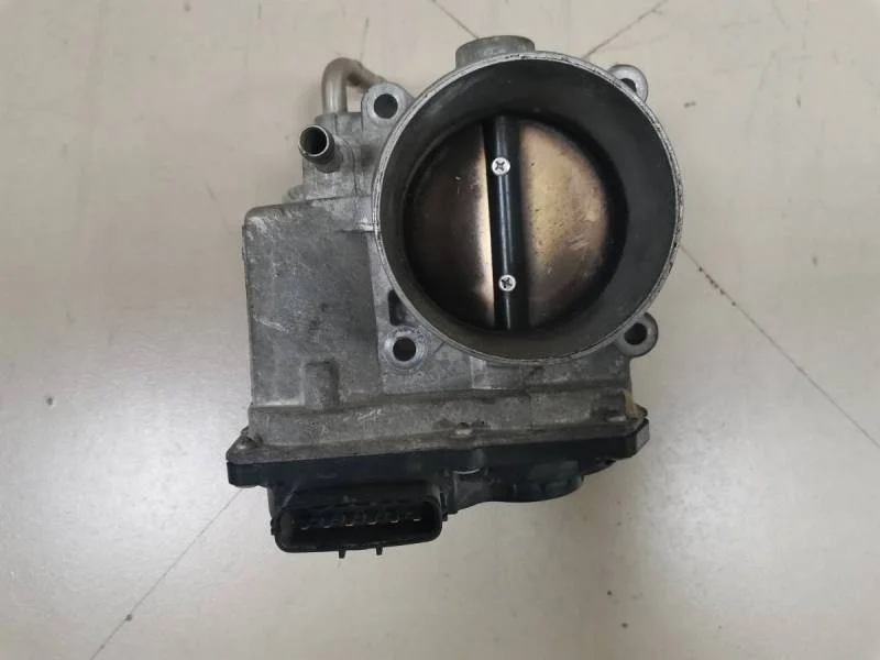 Заслонка дроссельная электрическая Toyota Mark X 2004-2009