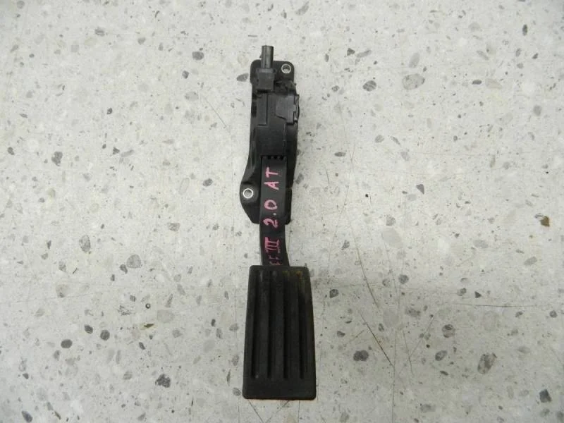 Педаль газа Ford Focus 3 2011>