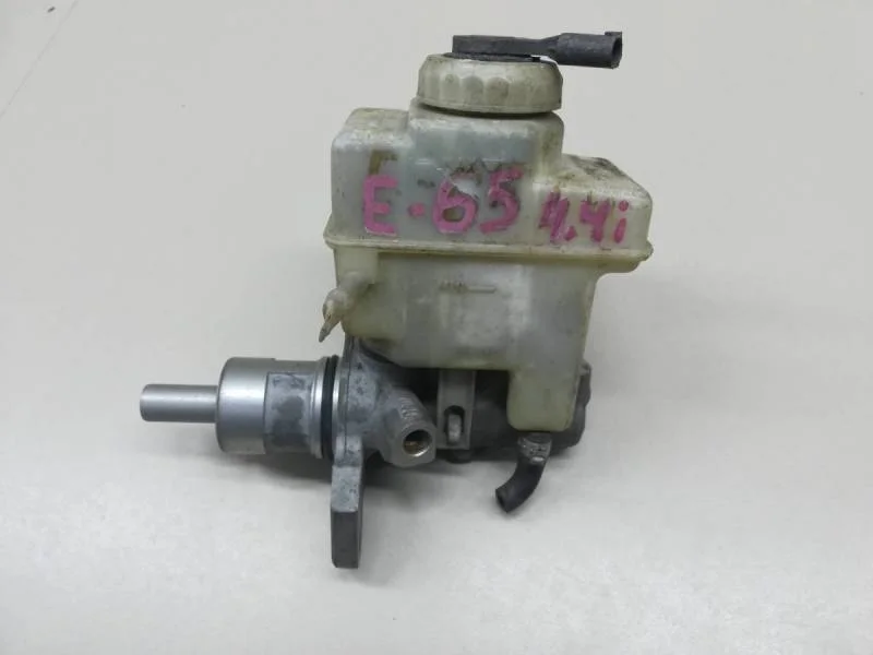 Цилиндр тормозной главный BMW 7-Series E65,E66 2001-2008