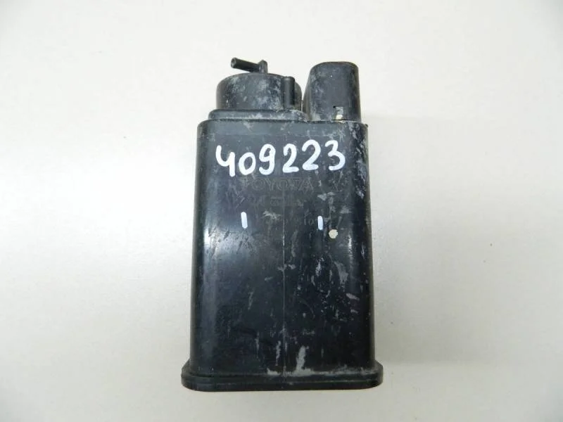 Абсорбер (фильтр угольный) Toyota Corolla E120 2001-2007