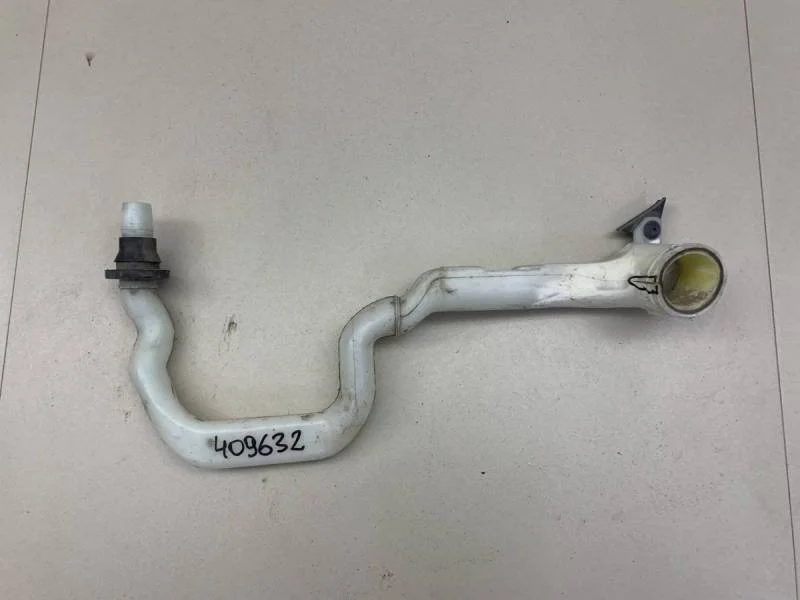 Горловина бачка омывателя Volkswagen Touareg (7L) 2002-2010