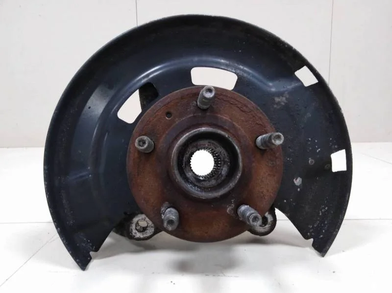 Кулак поворотный передний левый Chevrolet Cruze (J300) 2009-2016