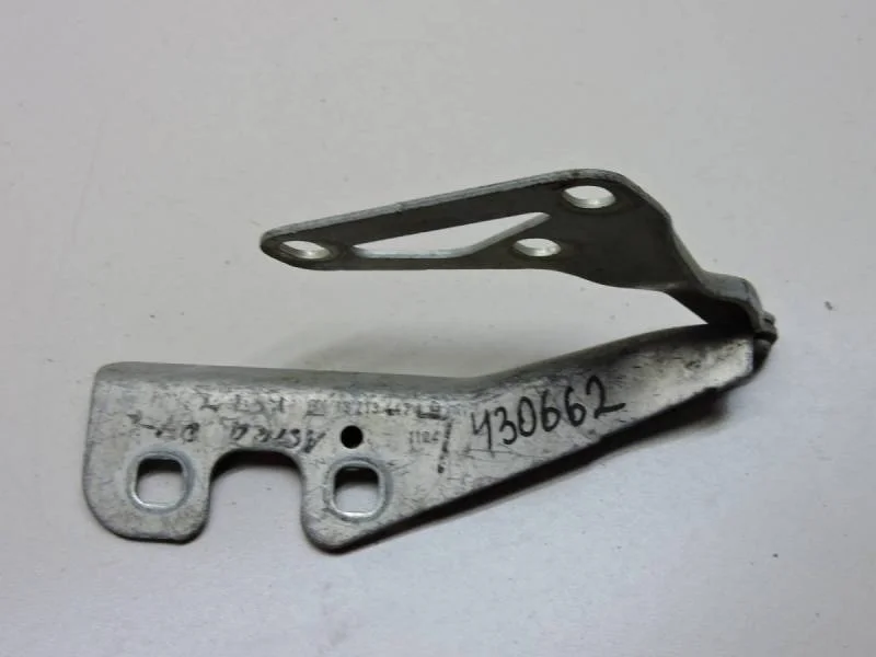 Петля капота левая Opel Astra H / Family 2004-2015