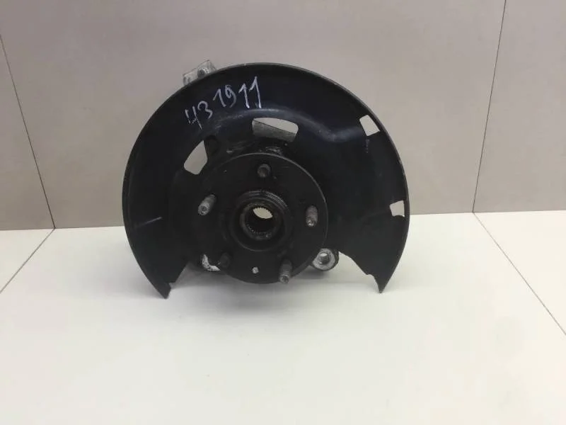 Кулак поворотный передний левый Chevrolet Cruze (J300) 2009-2016