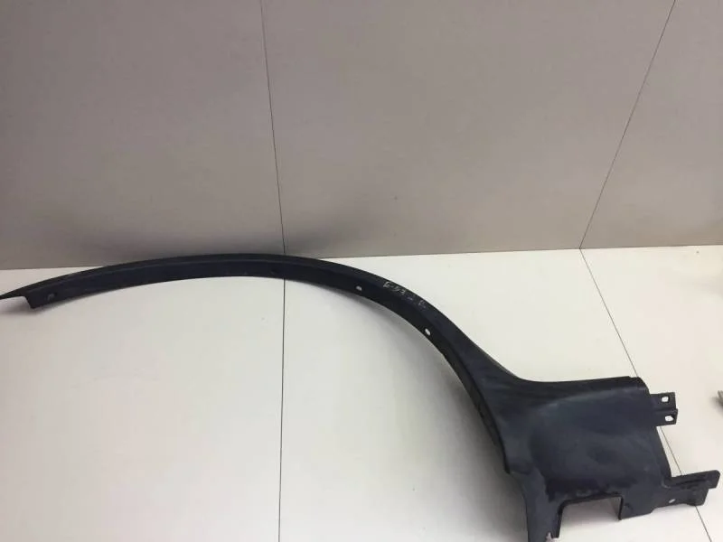 Накладка заднего крыла правого BMW X5 E53 2000-2007