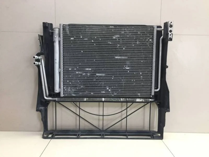 Радиатор кондиционера (конденсер) BMW X5 E53 2000-2007