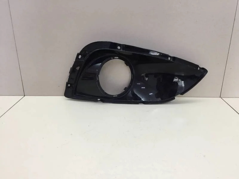 Решетка в бампер правая Hyundai ix35 (LM) 2010-2015