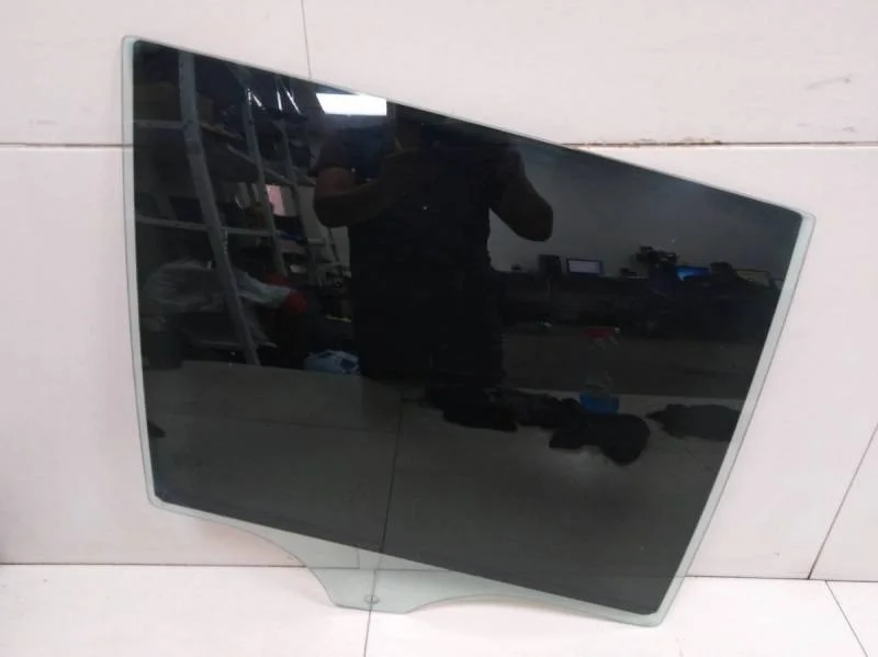 Стекло двери задней правой BMW X5 E70 2007-2013