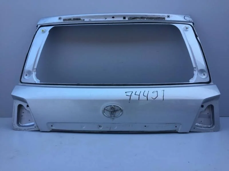 Дверь багажника Toyota Land Cruiser (J200) 2007-2015