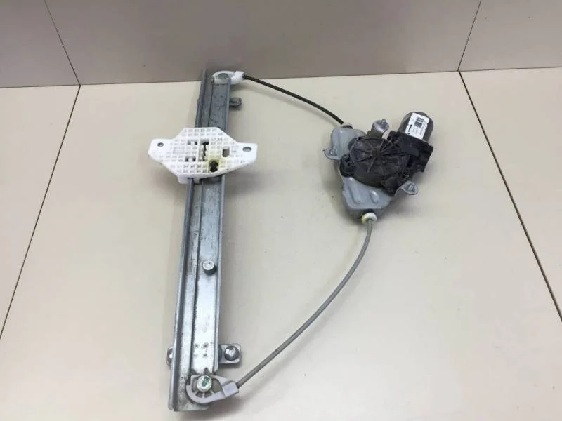 Стеклоподъемник электр. задний правый Hyundai Solaris 2010-2017