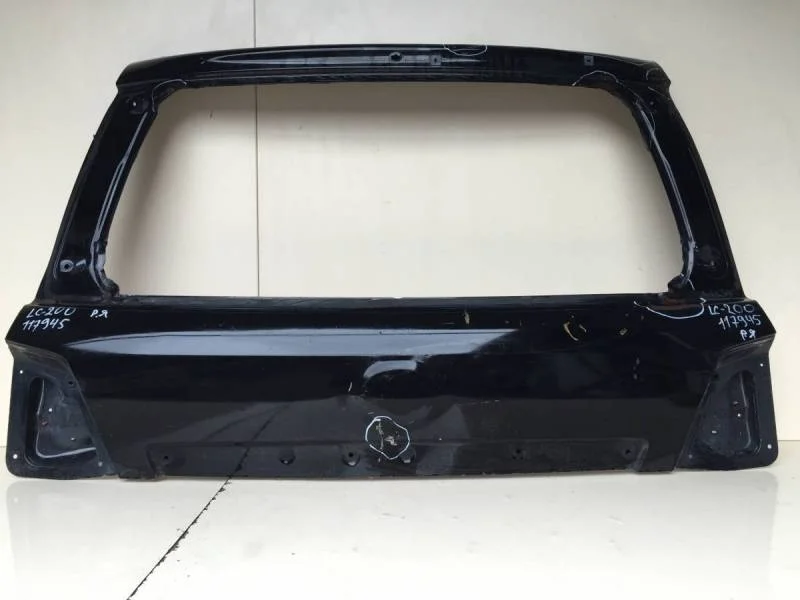 Дверь багажника Toyota Land Cruiser (J200) 2007-2015