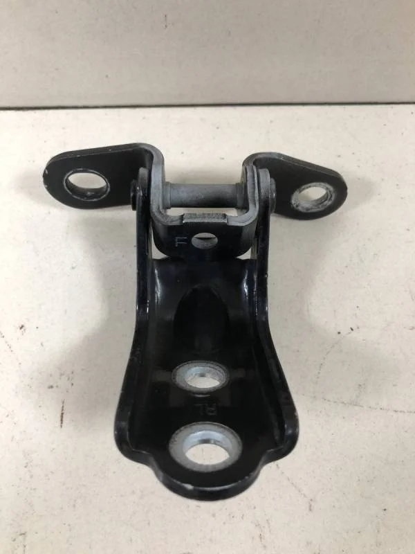 Петля двери задней левой нижняя Hyundai Solaris 2010-2017