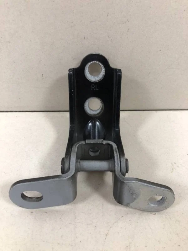 Петля двери задней правой нижняя Hyundai Solaris 2010-2017