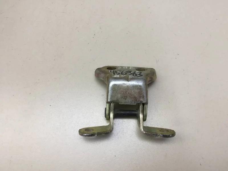 Петля двери задней правой верхняя Chevrolet Aveo T250 2005-2011