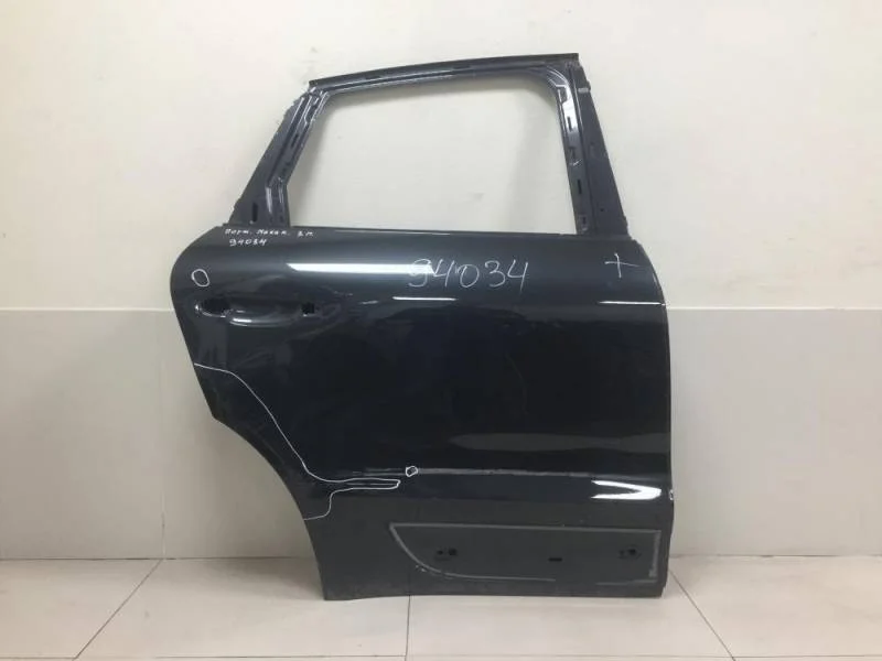Дверь задняя правая Porsche Macan 2013>