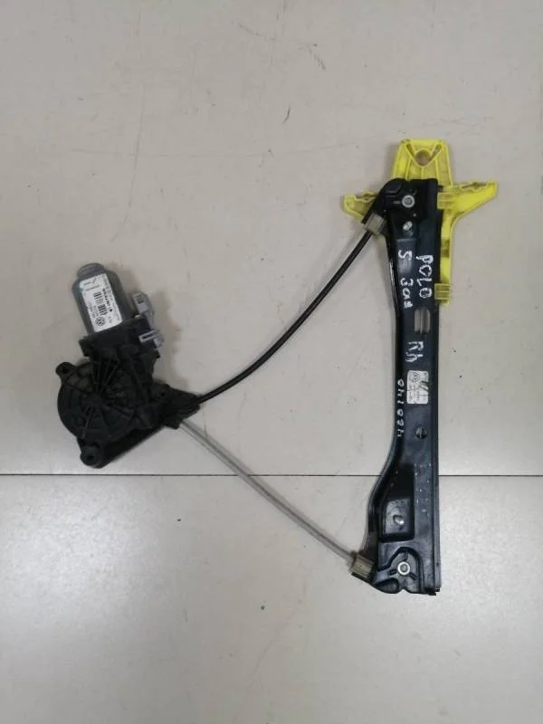 Стеклоподъемник электр. задний правый Volkswagen Polo (Sed RUS) 2011>