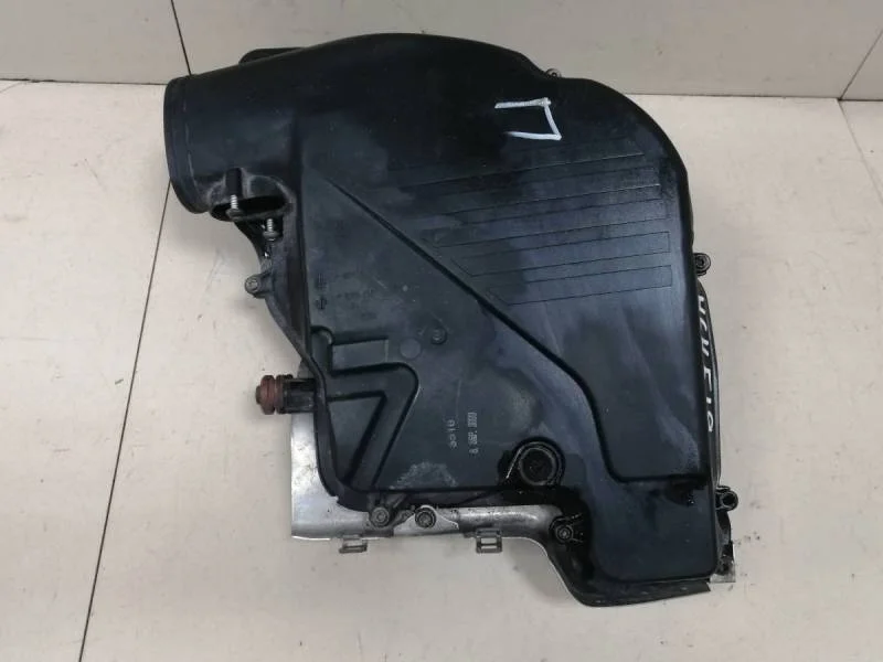 Корпус воздушного фильтра BMW 7-Series F01  2008-2015
