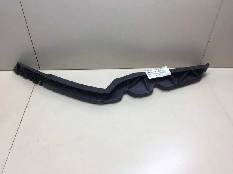 Направляющая переднего бампера левая Skoda Octavia (A5 1Z-) 2004-2013