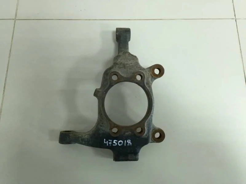 Кулак поворотный передний правый Infiniti FX (S50) 2003-2007