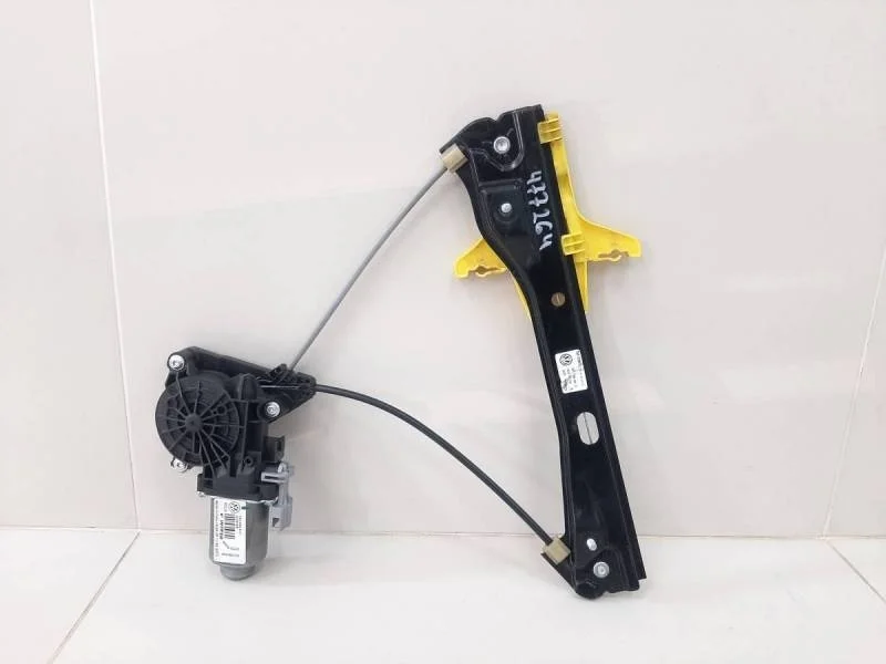 Стеклоподъемник электр. задний левый Volkswagen Polo (Sed RUS) 2011>