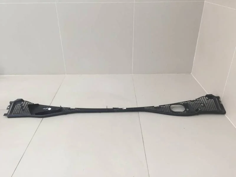 Решетка стеклооч. (планка под лобовое стекло, жабо) Renault Logan (1) 2005-2014