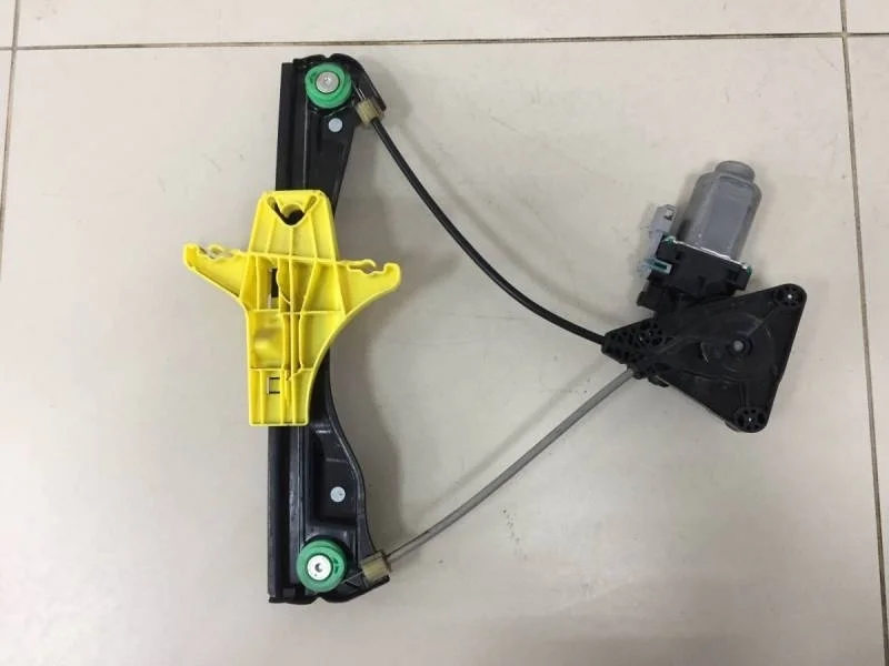 Стеклоподъемник электр. задний правый Volkswagen Polo (Sed RUS) 2011>