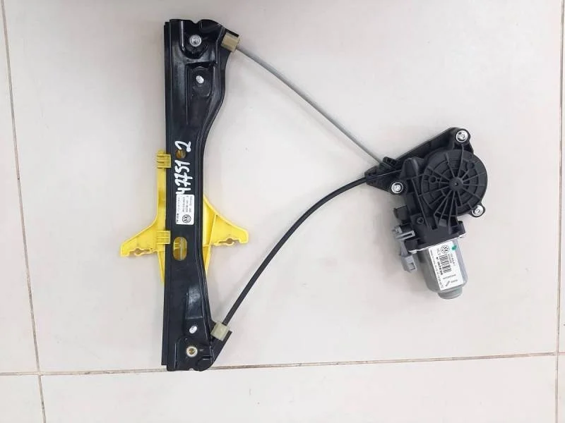 Стеклоподъемник электр. задний правый Volkswagen Polo (Sed RUS) 2011>