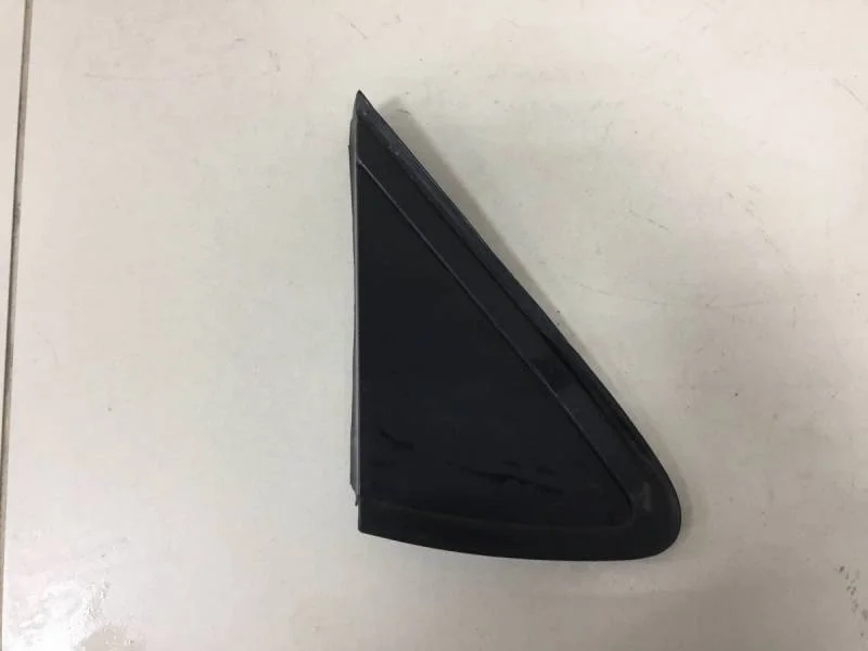 Накладка переднего крыла правого Volkswagen Polo (Sed RUS) 2011>