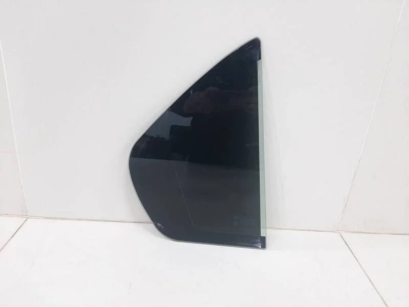 Стекло двери задней правой (форточка) Renault Logan (2) 2014>