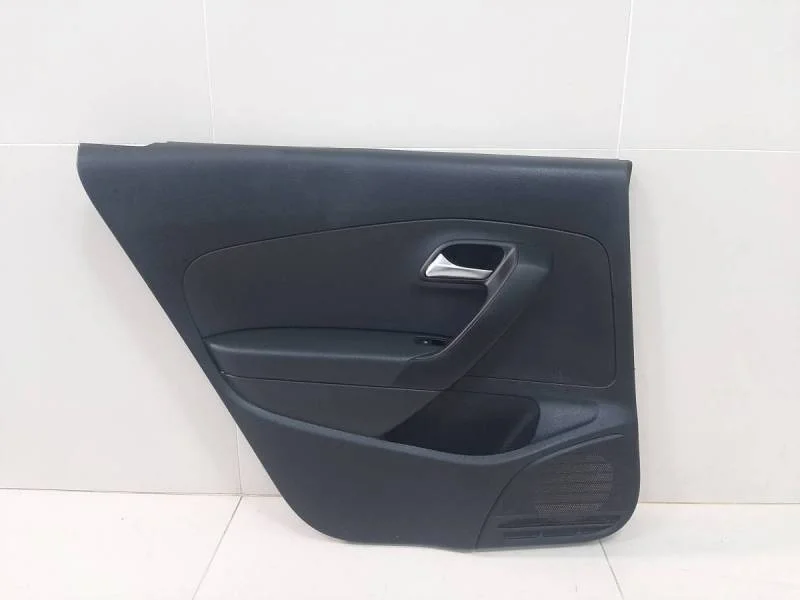 Обшивка двери задней левой Volkswagen Polo (Sed RUS) 2011>