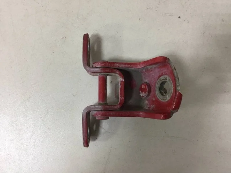 Петля двери задней левой верхняя Nissan Almera (N16) 2000-2006