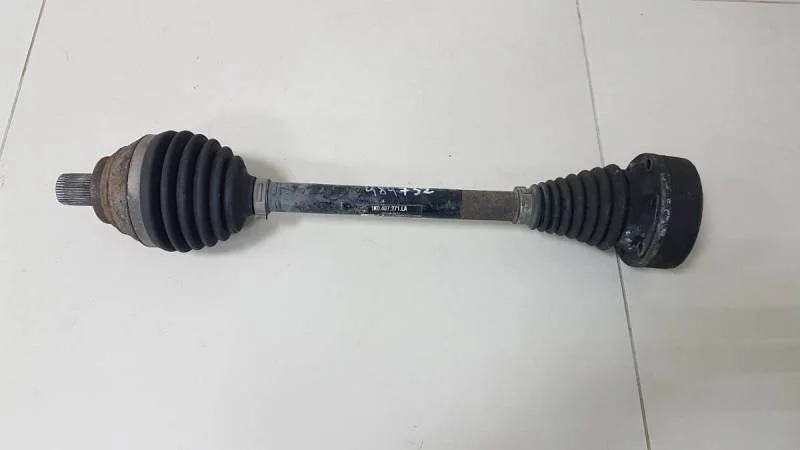 Полуось передняя левая Skoda Yeti 2009>