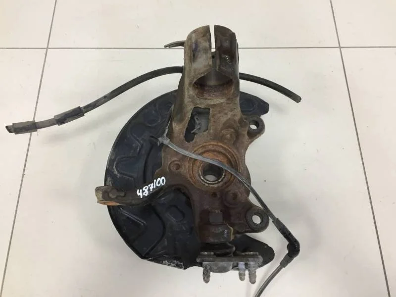 Кулак поворотный передний левый Skoda Octavia A8 2019>