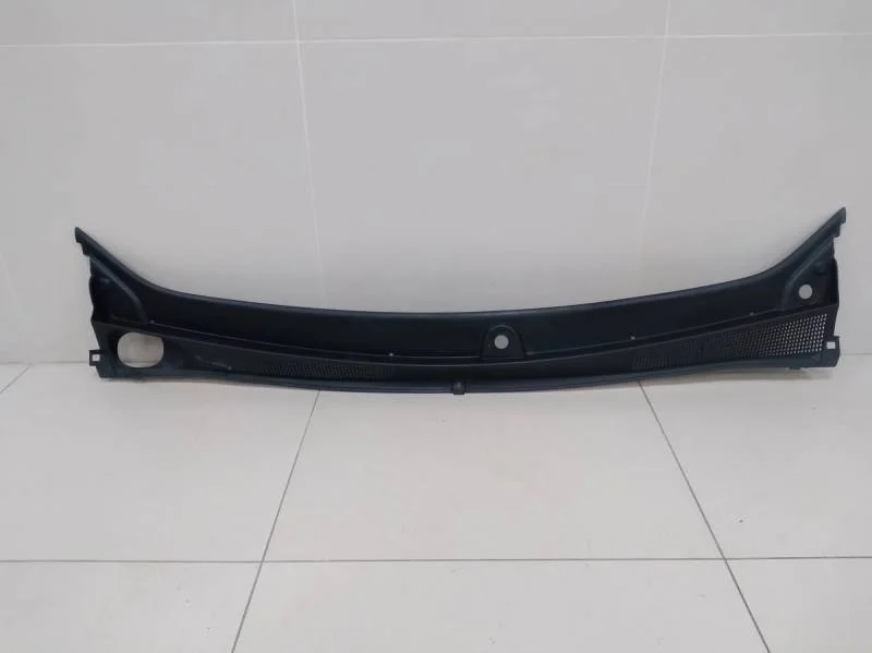 Решетка стеклооч. (планка под лобовое стекло, жабо) Renault Logan (2) 2014>