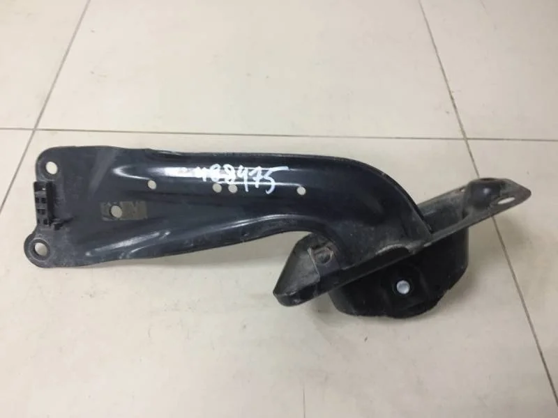 Рычаг задний продольный правый Skoda Karoq 2017>