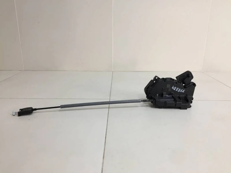 Замок двери задней левой Volkswagen Polo (Mk6) 2020>