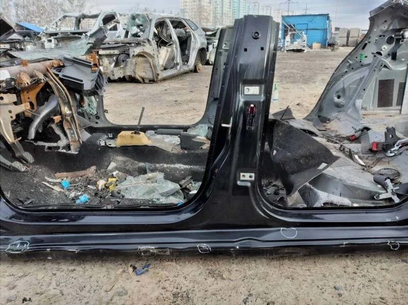 Порог со стойкой левый Volkswagen Polo (Mk6) 2020>