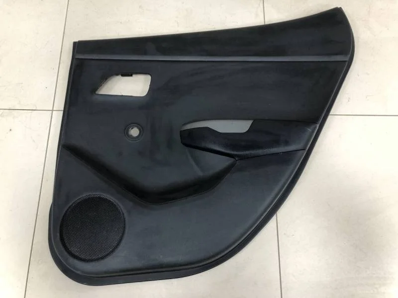 Обшивка двери задней правой Kia Rio 3 (UB) 2011-2017