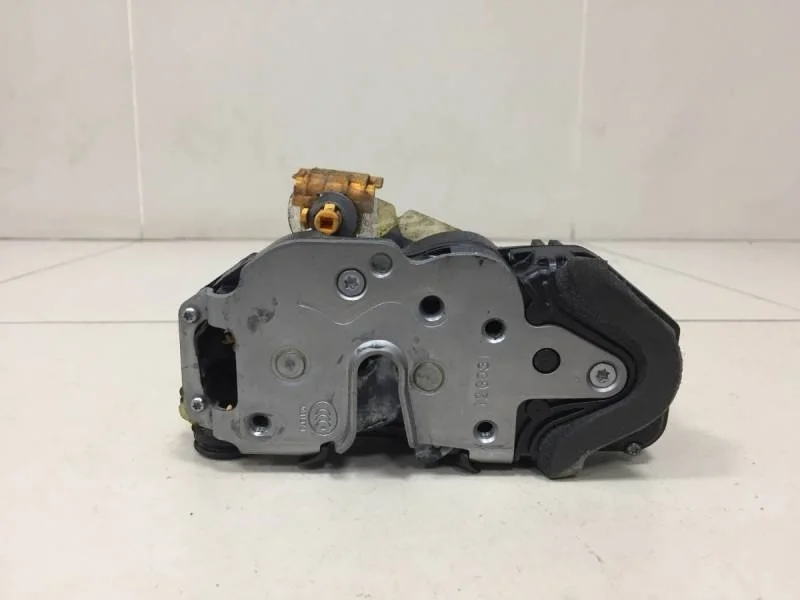 Замок двери задней левой Chevrolet Cruze (J300) 2009-2016