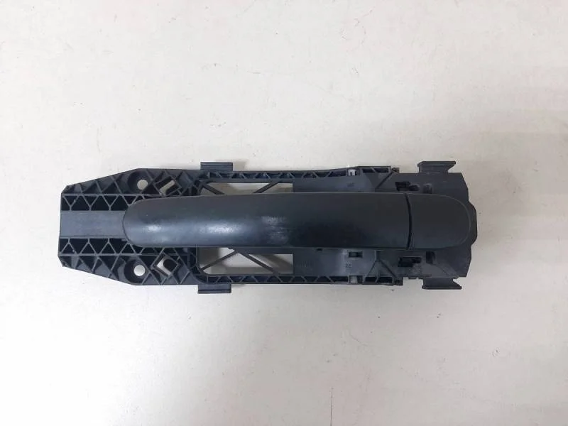 Ручка двери задней наружная правая Skoda Rapid 2012-2020