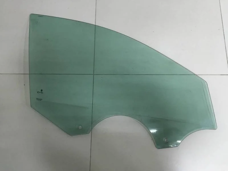 Стекло двери передней правой Skoda Rapid 2012-2020